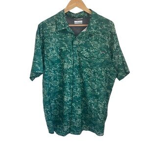 Columbia Green Pattern Casual Button Down Shirt | Men’s Size L